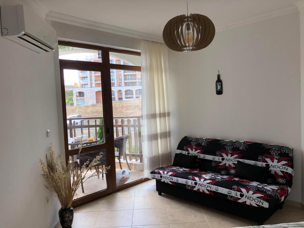 Fregata Complex Marina Lejlighed Sveti Vlas Eksteriør billede
